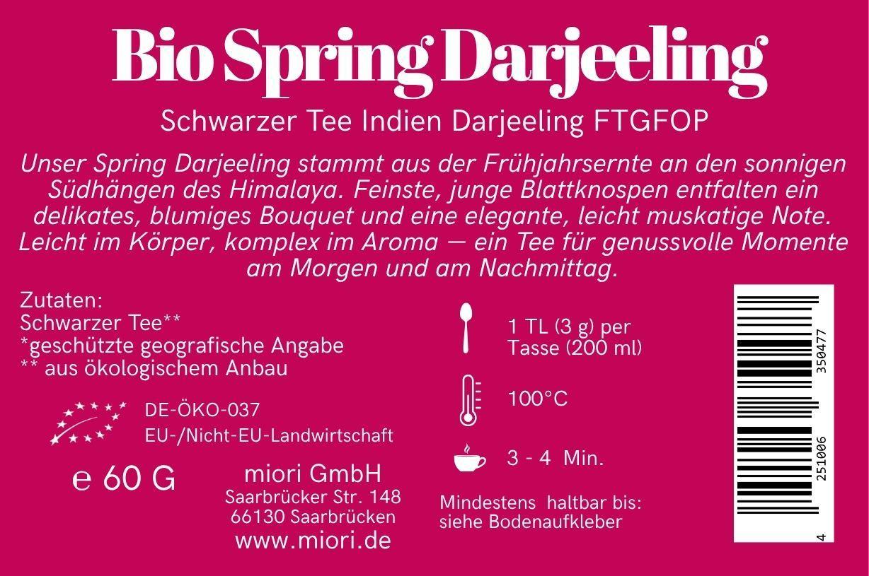 Rücketikett Bio Spring Darjeeling mit Beschreibung der Frühjahrsernte, Zutaten Schwarztee und Zubereitung 100 Grad