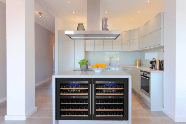 Weinkühlschränke eingebaut in Küchenzeile