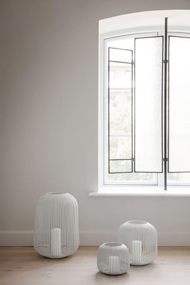 Weiße Windlichter - klassisch-modernes Design für stilvolle Atmosphäre und gemütliches Ambiente.