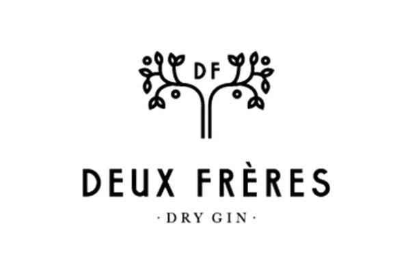 Deux Freres Gin Logo mot gezeichnetem Baum